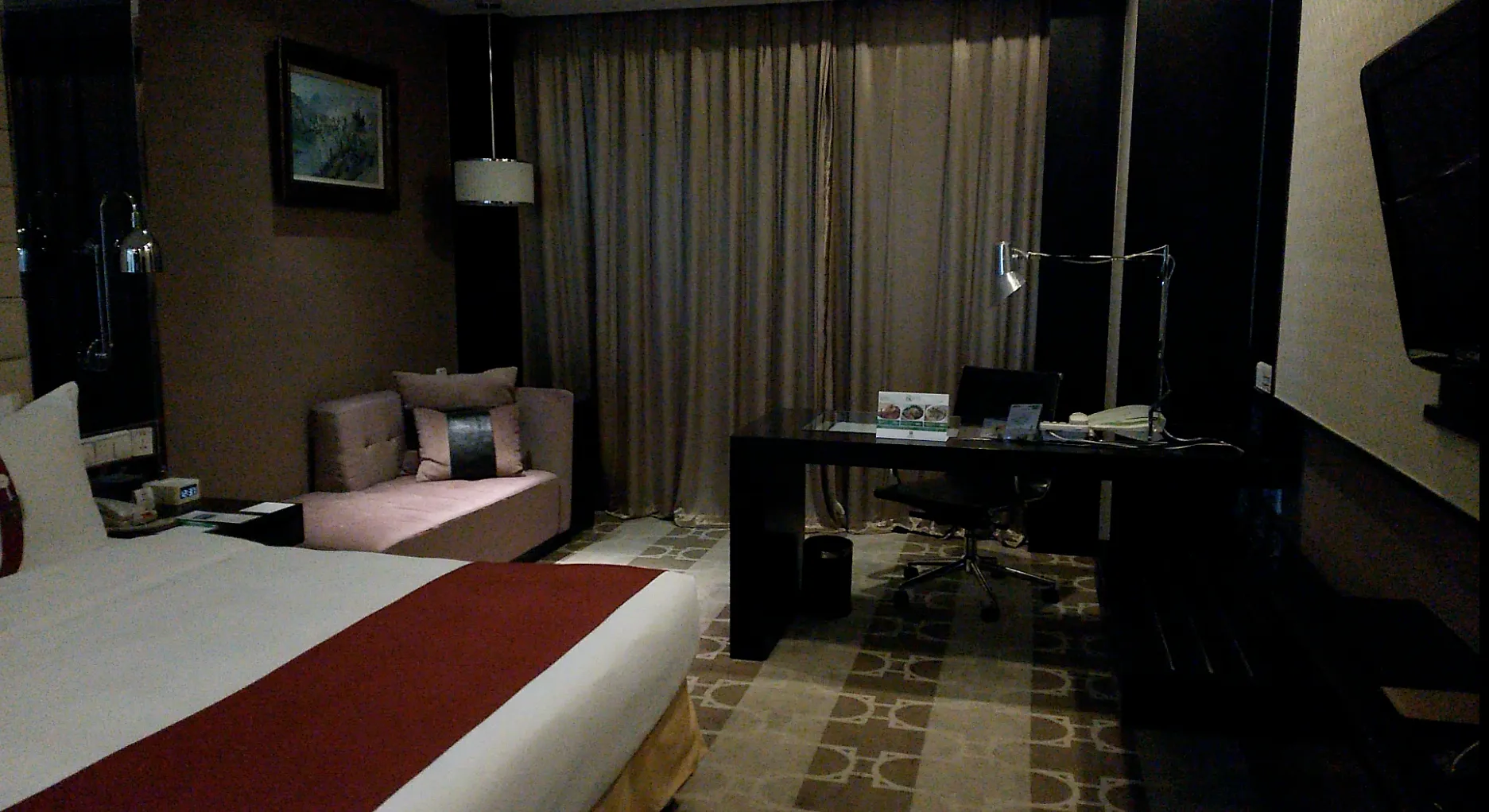 やっと辿り着いたホテル