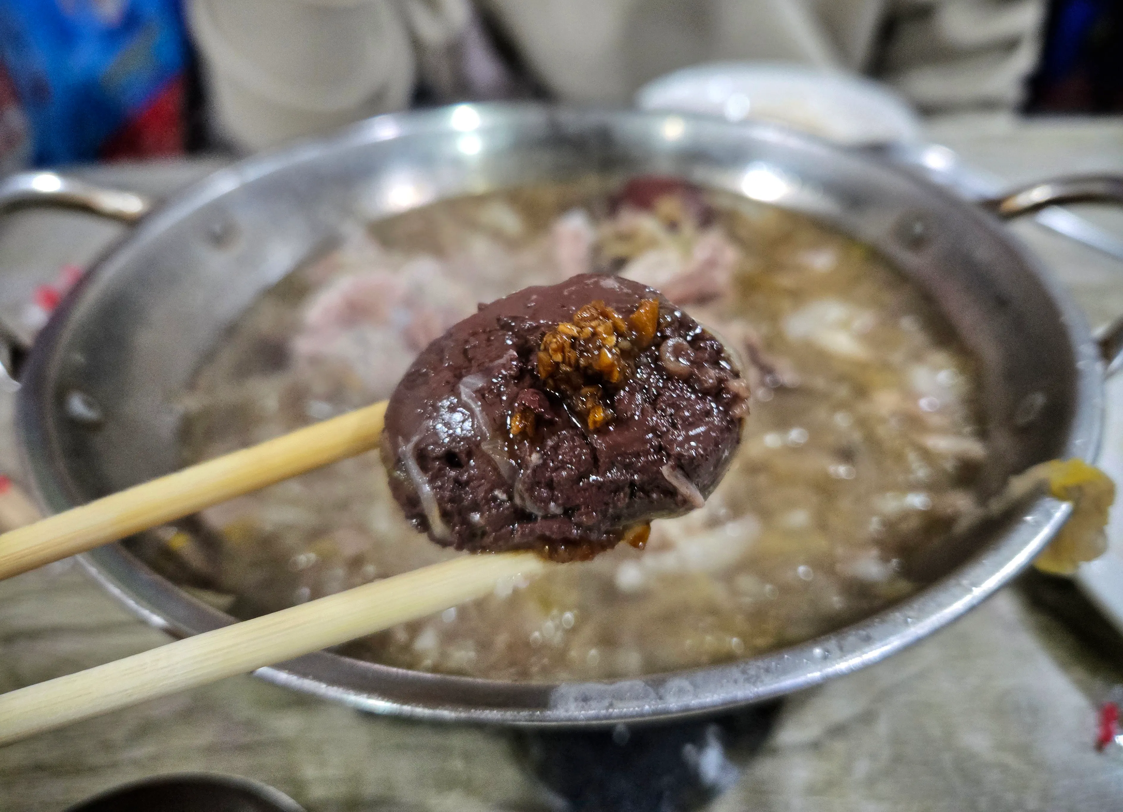 豚バラ2皿、カルビ辺りのお肉まで追加してたんまり