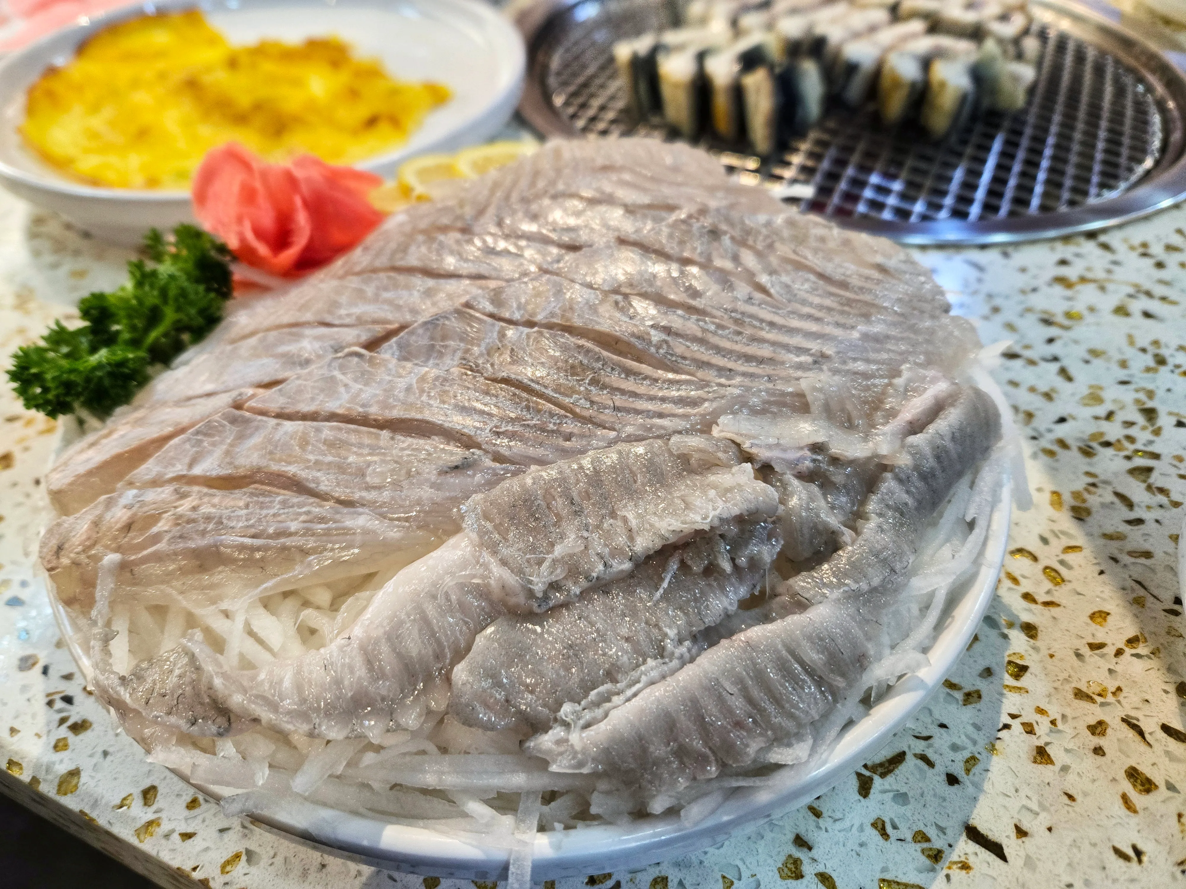 韓国刺身はだいたいこのサイズできます！