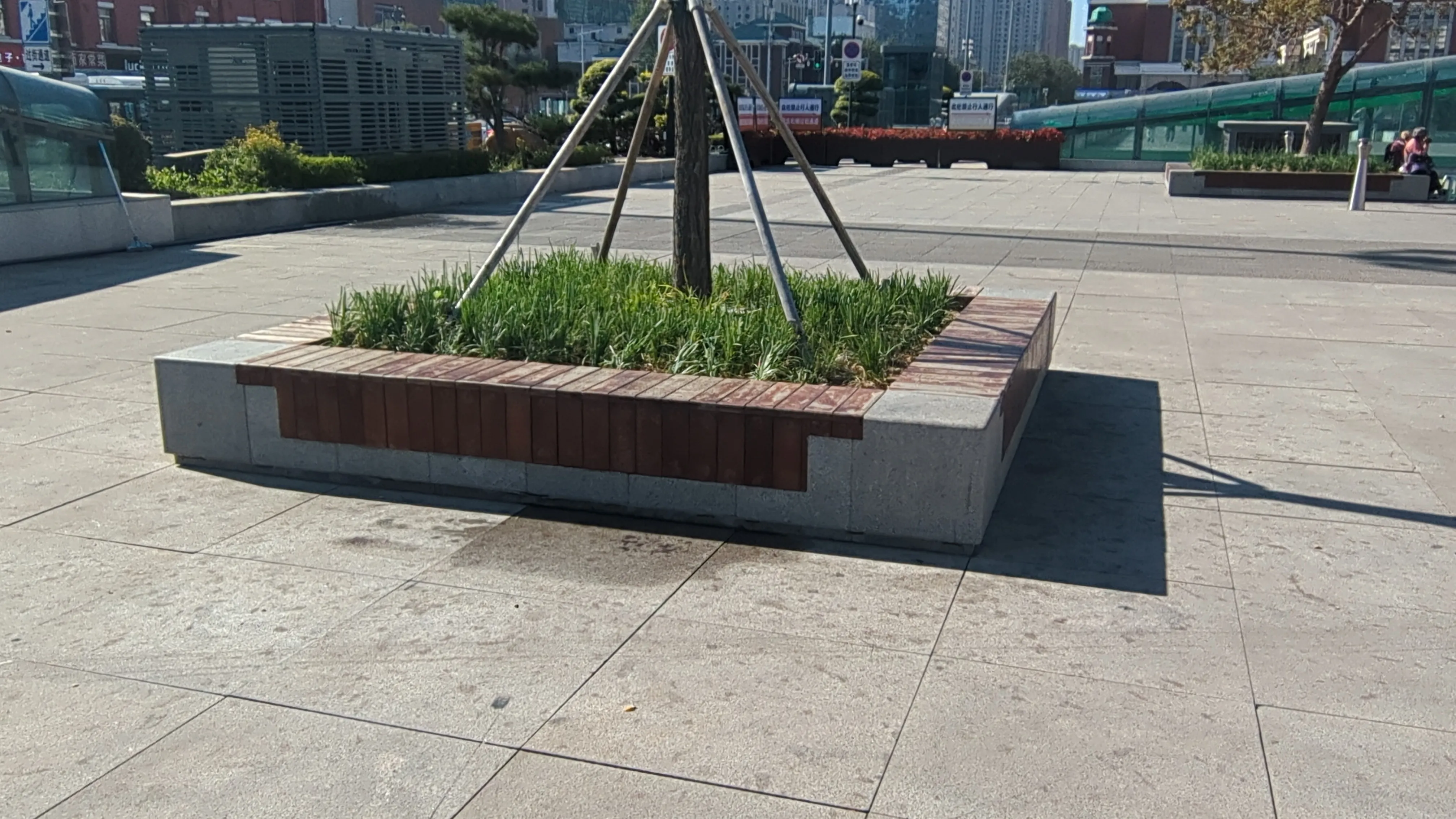 瀋陽駅のベンチ