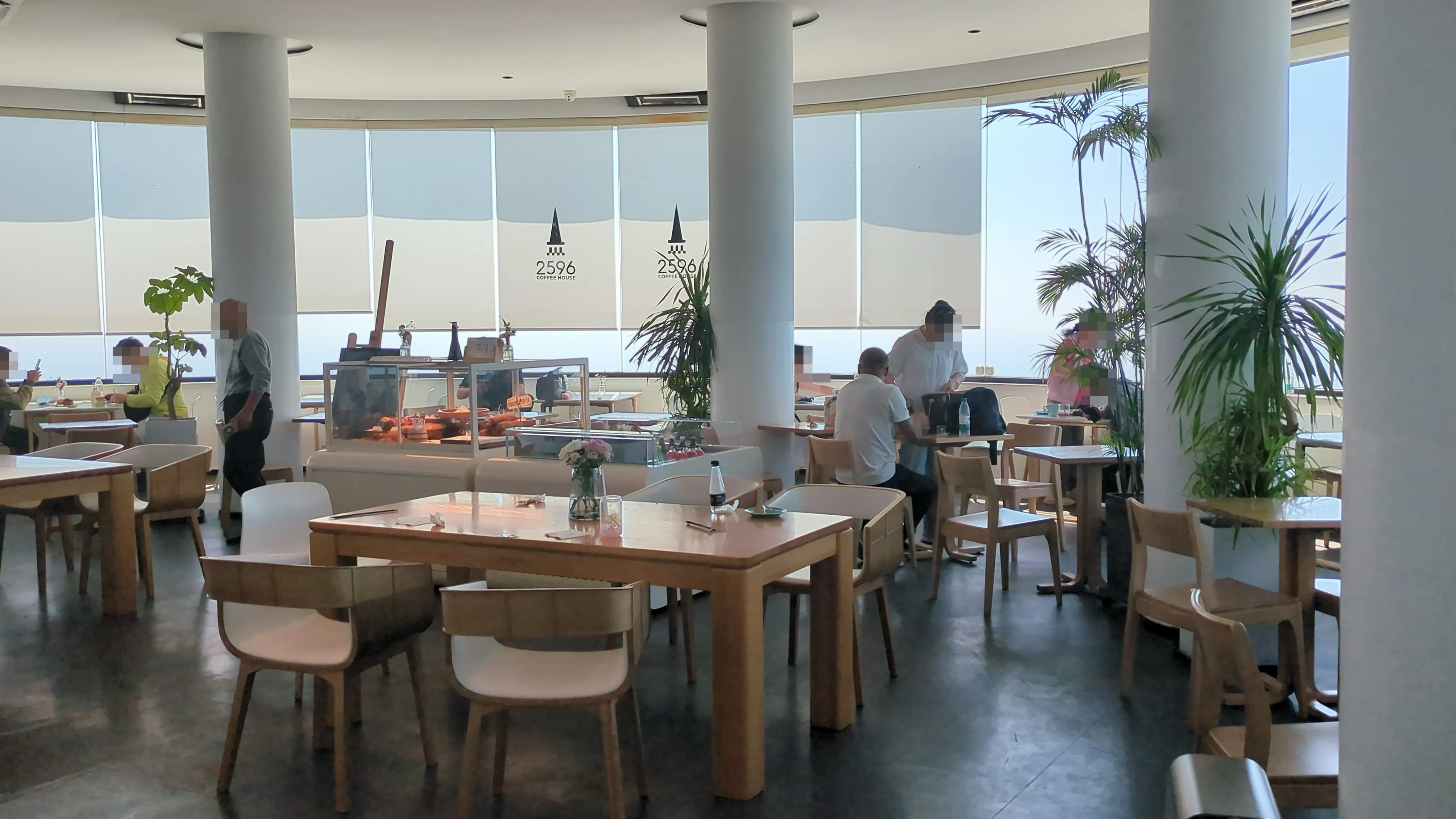 展望台のレストラン